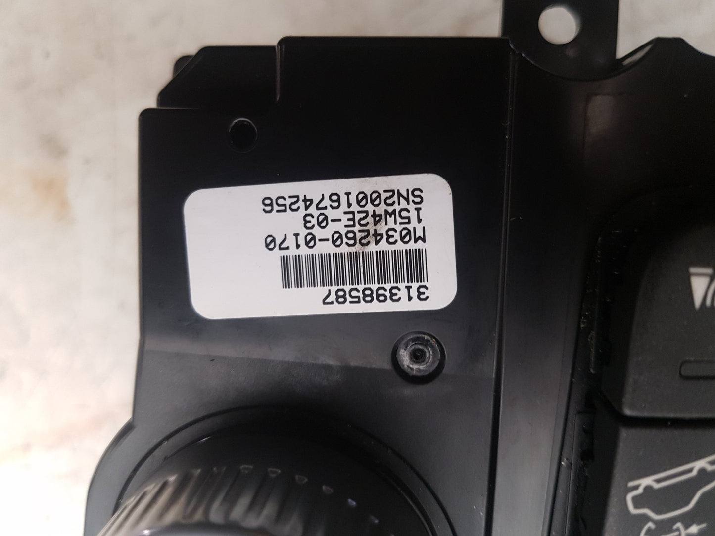 2009 - 2017 Volvo XC60 I 156 Estate HEATER & RADIO CONTROL PANNEL 31398587