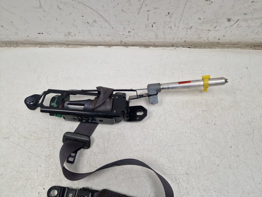 2003 - 2007 Volvo V70  Estate Left Front Seat Belt 30662989