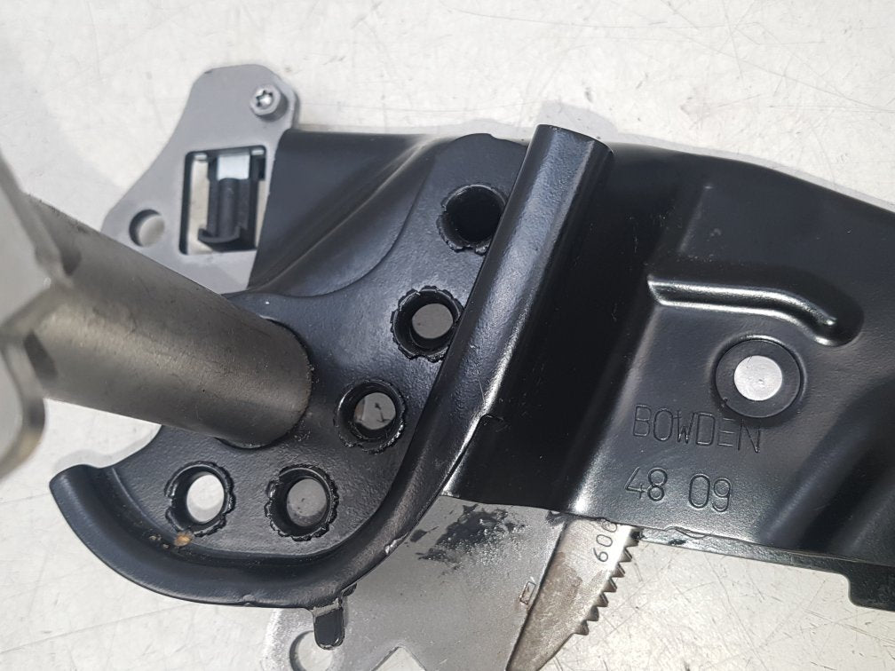 2006 - 2012 Volvo C30  Hatchback Handbrake Assembly 32265484
