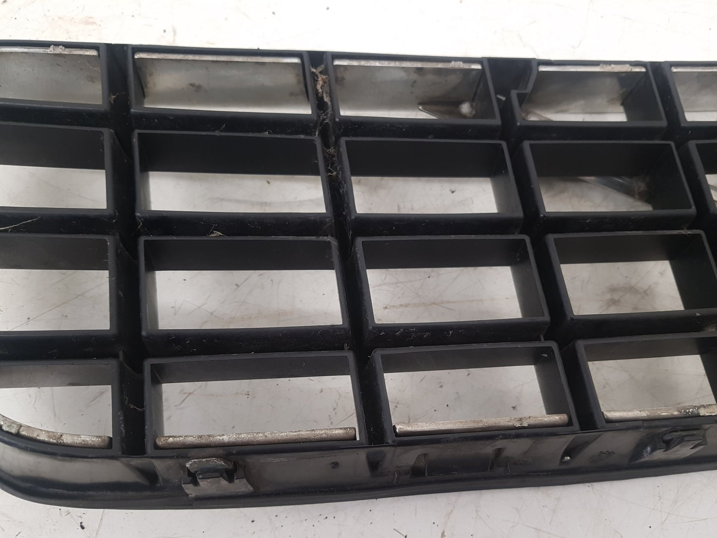 2003 - 2010 Volvo XC90  Estate FRONT GRILL 8620641