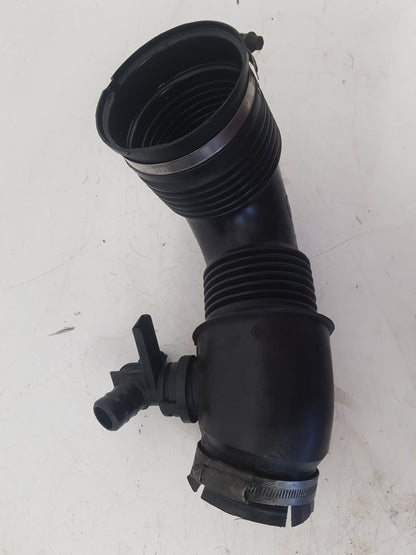 2010 - 2012 Saab 9-5  Saloon Intercooler Pipe 55561787