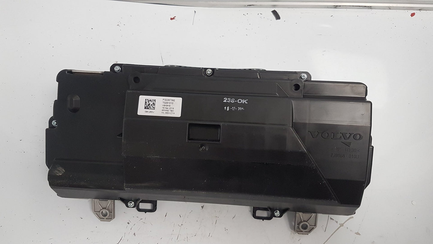 2019 - 2021 Volvo XC40 536 Estate Instrument Cluster 32287392