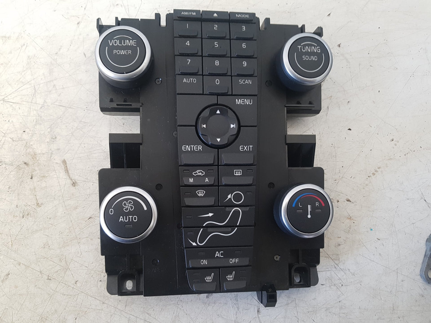 2007 - 2012 Volvo C30 533 Hatchback Climate Controller 30782535