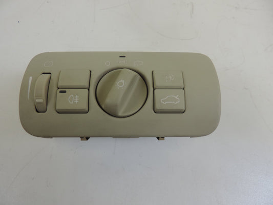 2012 Volvo V60   Headlight Switch 30739436