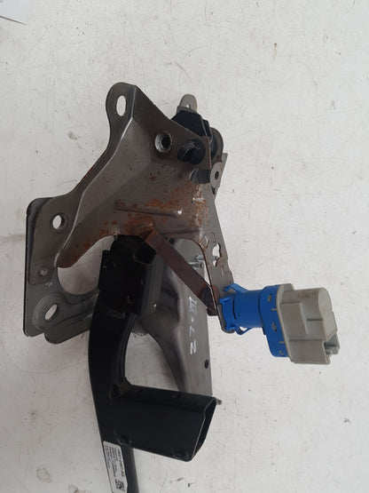 2010 Volvo S40  Saloon Brake Pedal 4N51-2467-AG