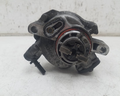 2012 - 2016 Volvo V40  Hatchback Vacuum/Air Pump 9804021880