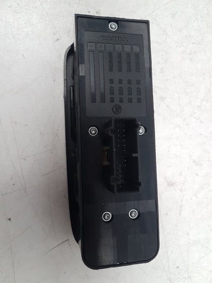 2004 - 2007 Volvo V50  Estate Right Front Window Switch 30710787