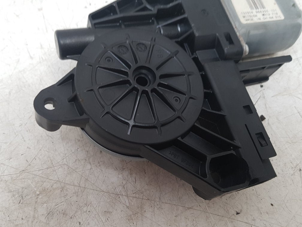 2010 - 2014 Volvo V60  Estate WINDOW REG MOTOR (PASSENGER SIDE REAR) 966265-101