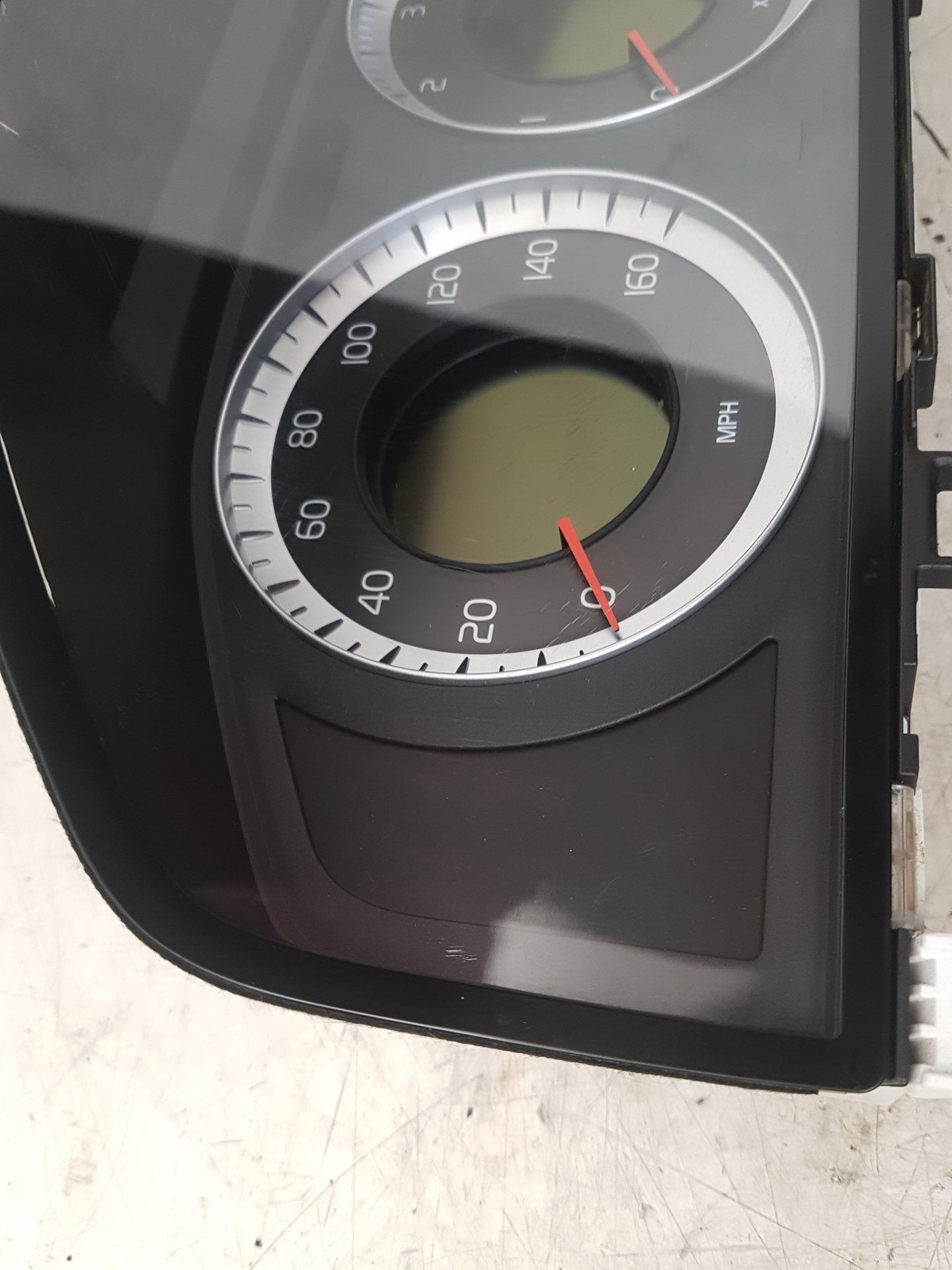 2010 Volvo XC70  Estate Instrument Cluster 31270907AA