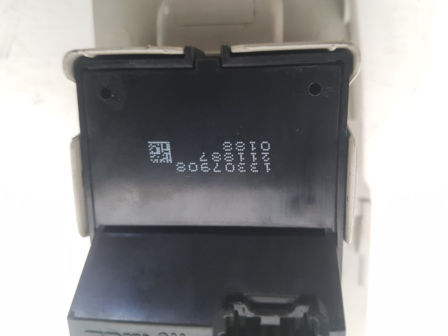 2010 - 2012 Saab 9-5  Saloon Left Front Window Switch 13307908