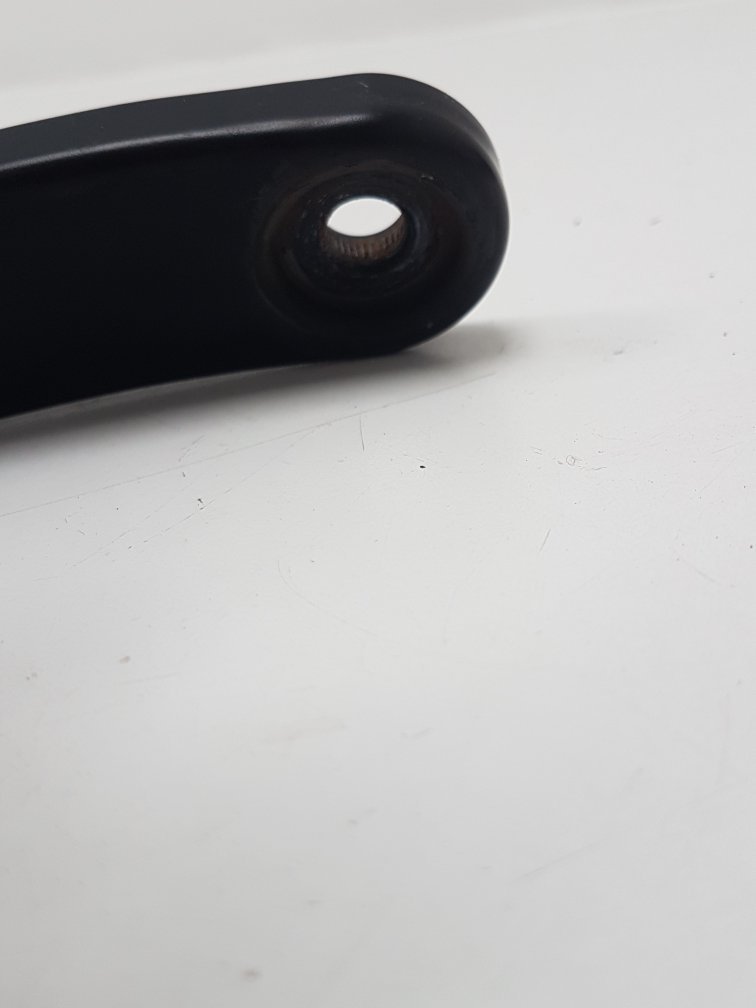 2007 - 2015 Volvo S80   Left Front Wiper Arm 30796038