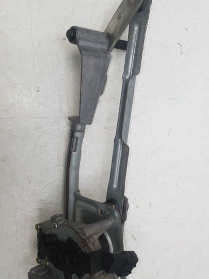 2003 - 2007 Volvo V70  Estate WIPER MOTOR (FRONT) & LINKAGE 09151850