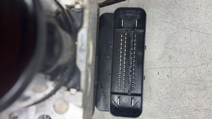 2010 Volvo XC70  Estate ABS Pump/Modulator 30681619