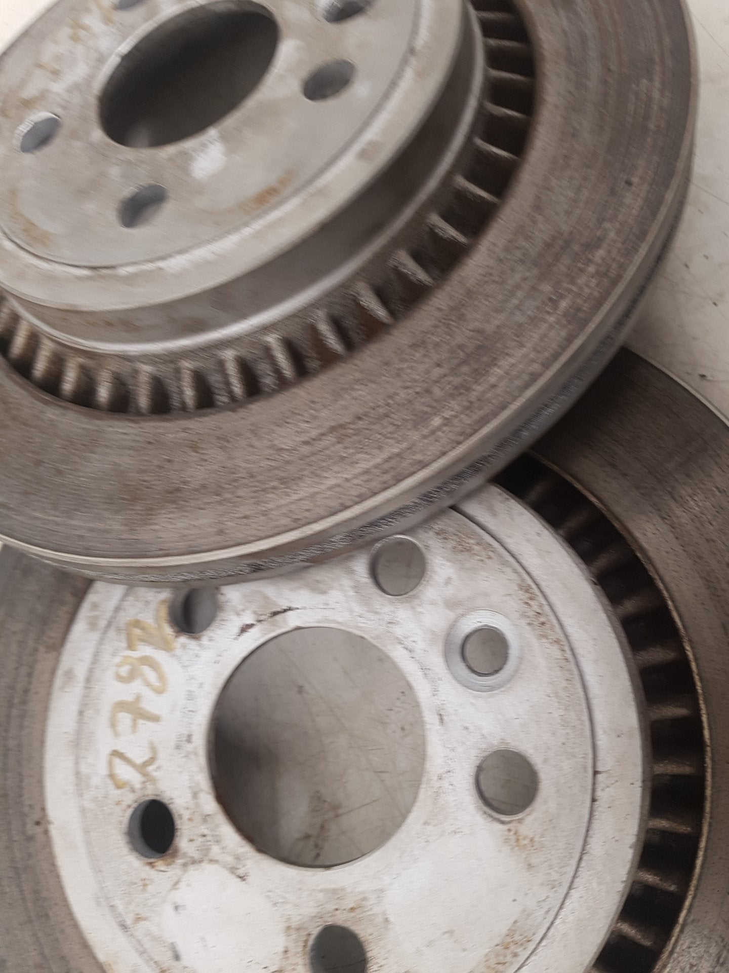 2010 - 2017 Volvo XC60  Estate BRAKE DISCS (REAR PAIR) 31277357