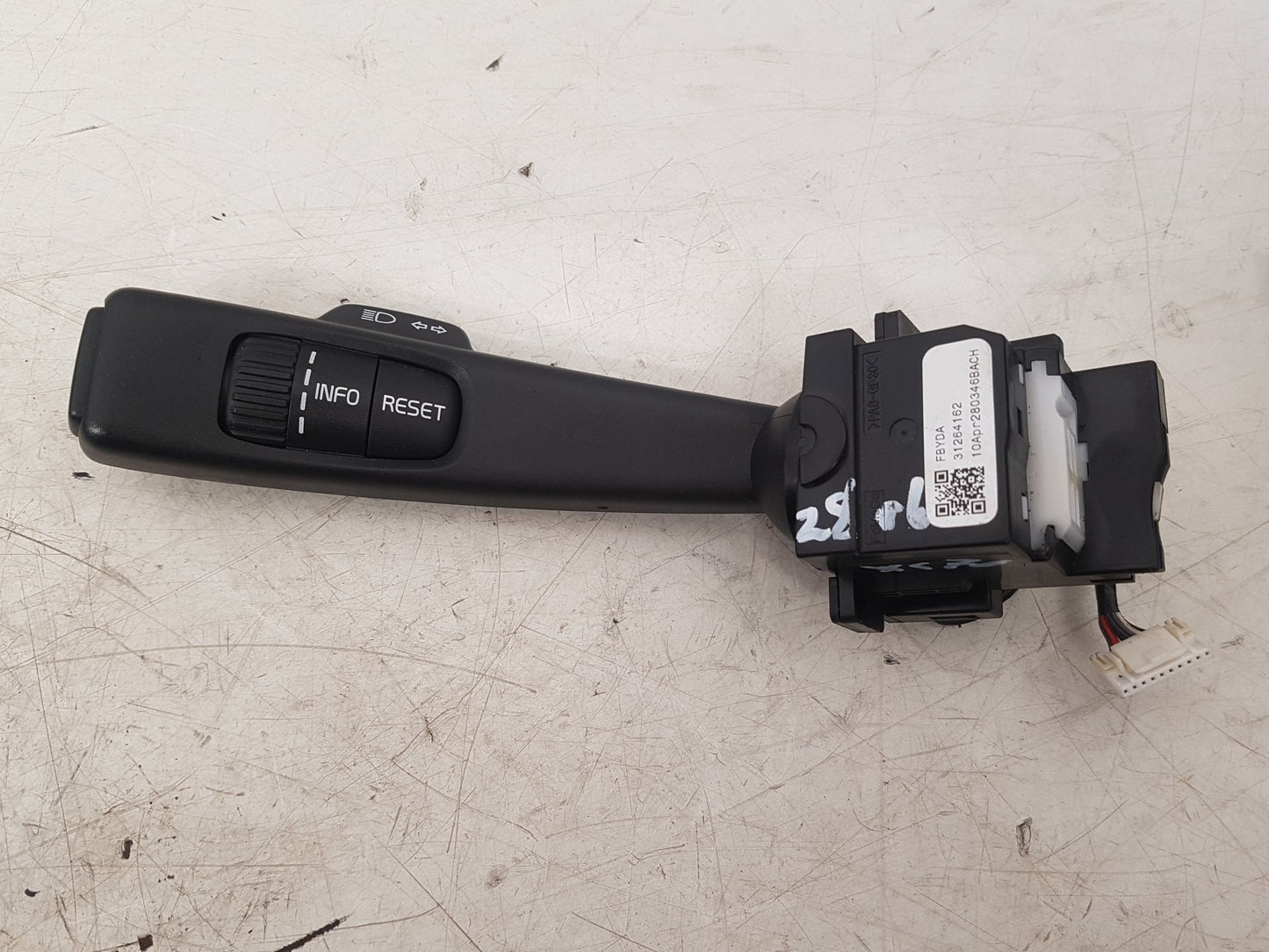 2010 Volvo XC70  Estate INDICATOR STALK 31264162 31264162