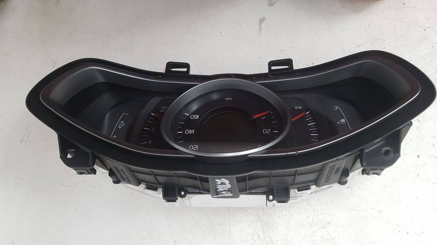 2013 Volvo V40  Hatchback Instrument Cluster 31314484