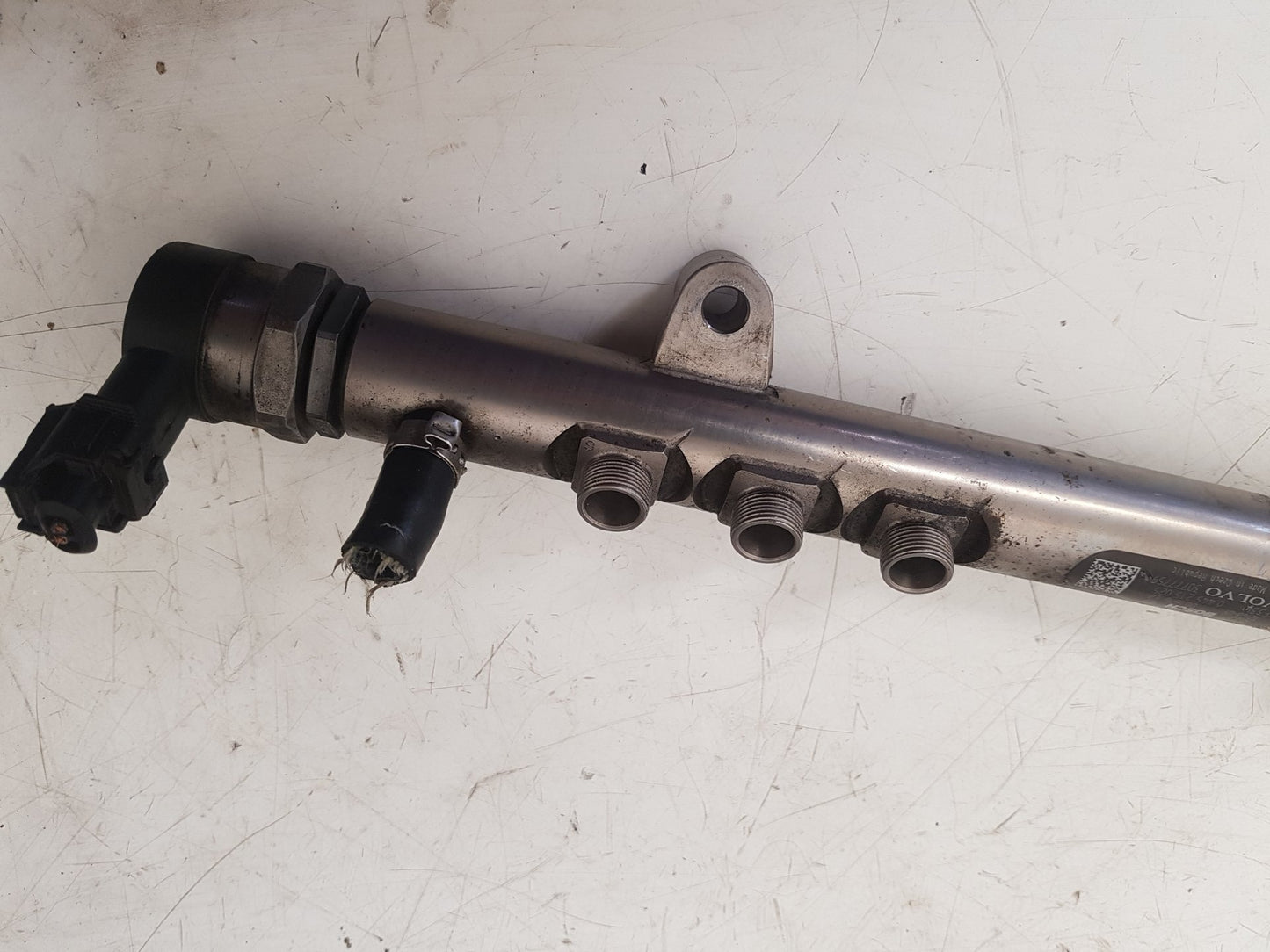 2008 - 2013 Volvo XC60 I 156 Estate Injection Rail 0445215025
