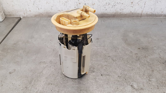 2007 - 2012 Volvo C70  Convertible Fuel Pump 30792594
