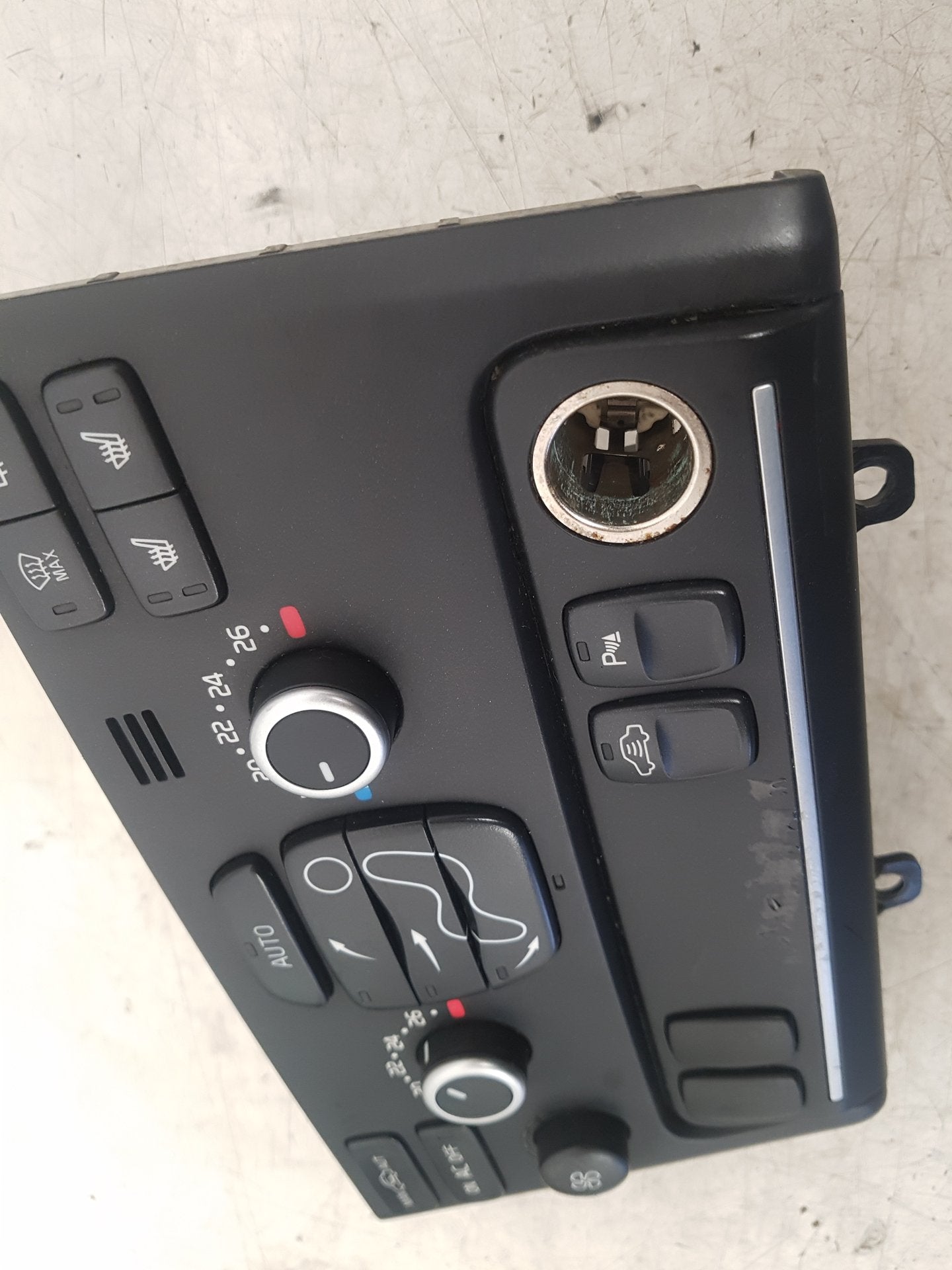 2011 - 2014 Volvo XC90  Estate Heater Controls 31346603