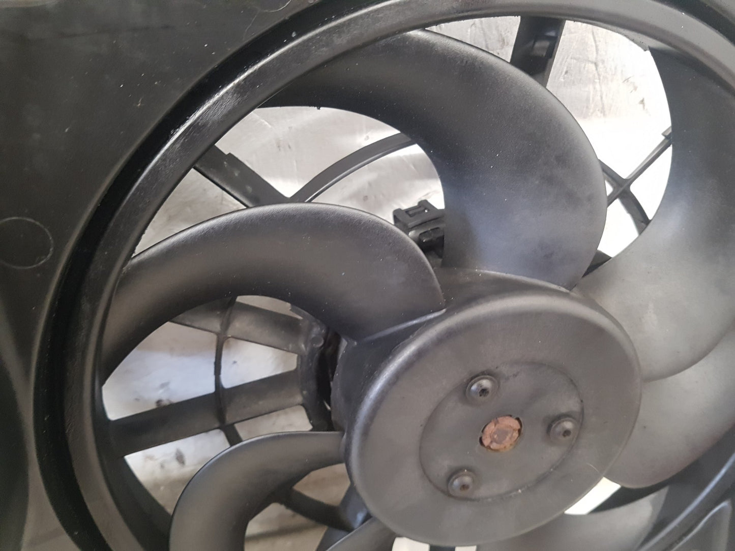 2002 - 2009 Saab 9-5  Estate A/C Fan Motor 45763351