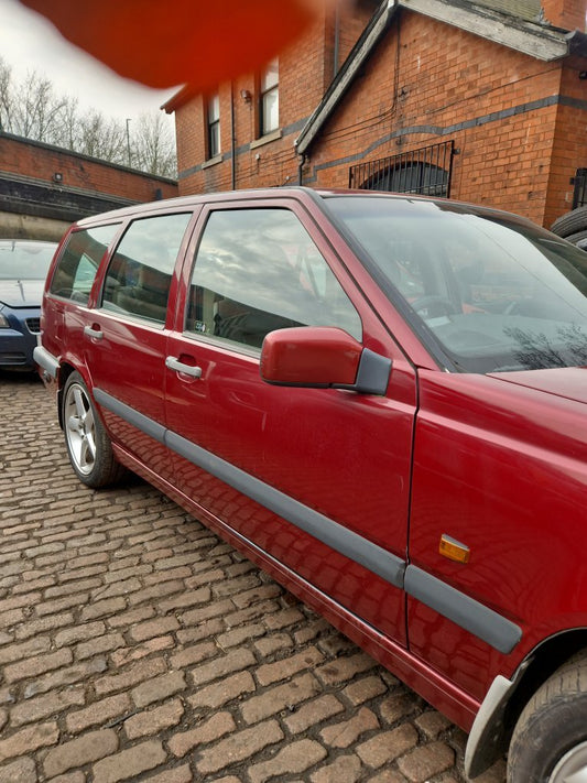 1992 - 1997 Volvo 850  Estate DOOR - BARE (FRONT DRIVER SIDE) 9187317