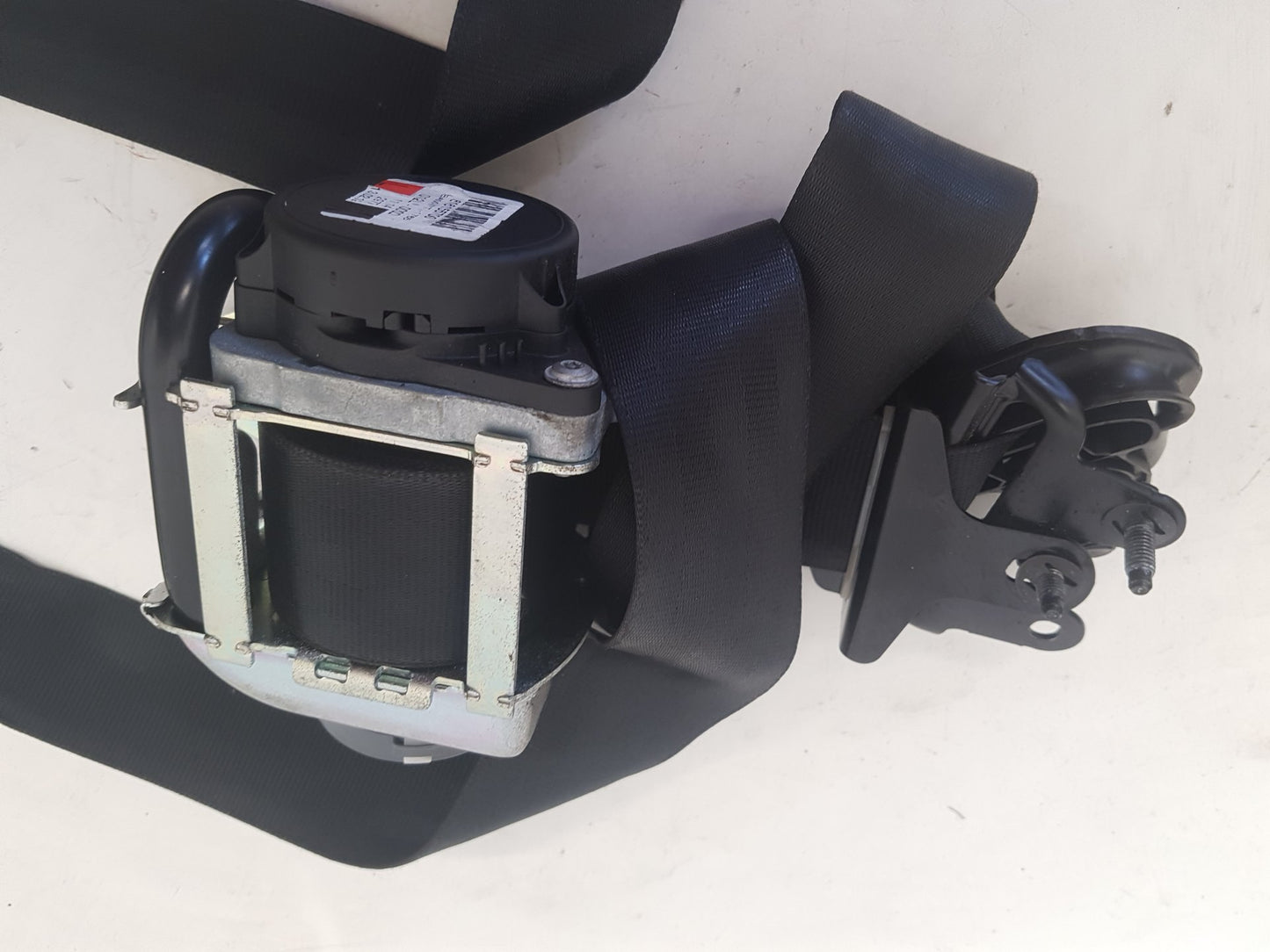 2009 - 2013 Volvo V60  Estate Left Front Seat Belt 39818841