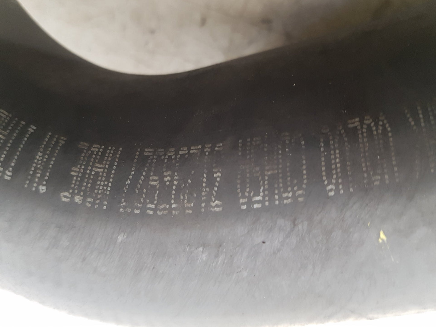 2008 - 2012 Volvo V50   Intercooler Pipe 31319794