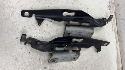 2004 - 2007 Volvo XC70  Estate Bonnet Hinge/Strut 30799178
