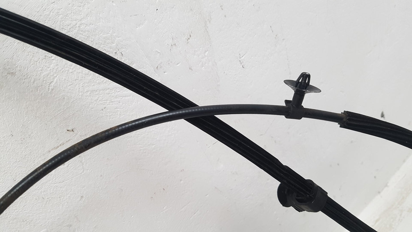 2007 - 2013 Volvo C70  Convertible WINDOW REGULATOR/MECH ELECTRIC  (FRONT PASSENGER SIDE) 30633660