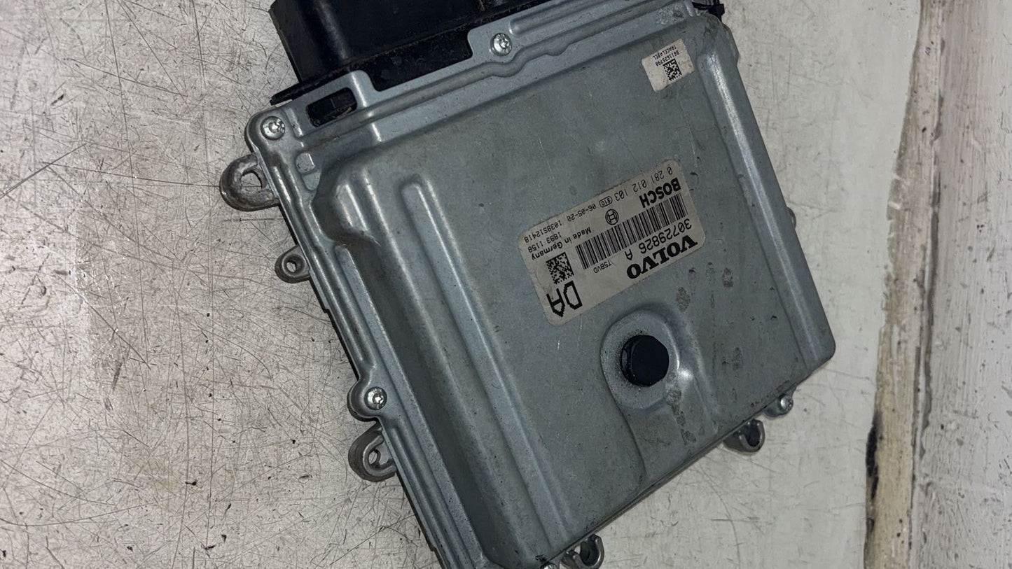 2007 - 2014 Volvo XC90  Estate Engine ECU 30729826