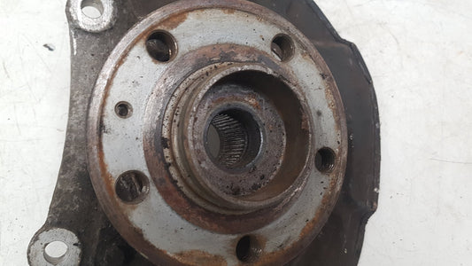 2000 - 2007 Volvo XC70  Estate Left Front Hub Assembly 30760714