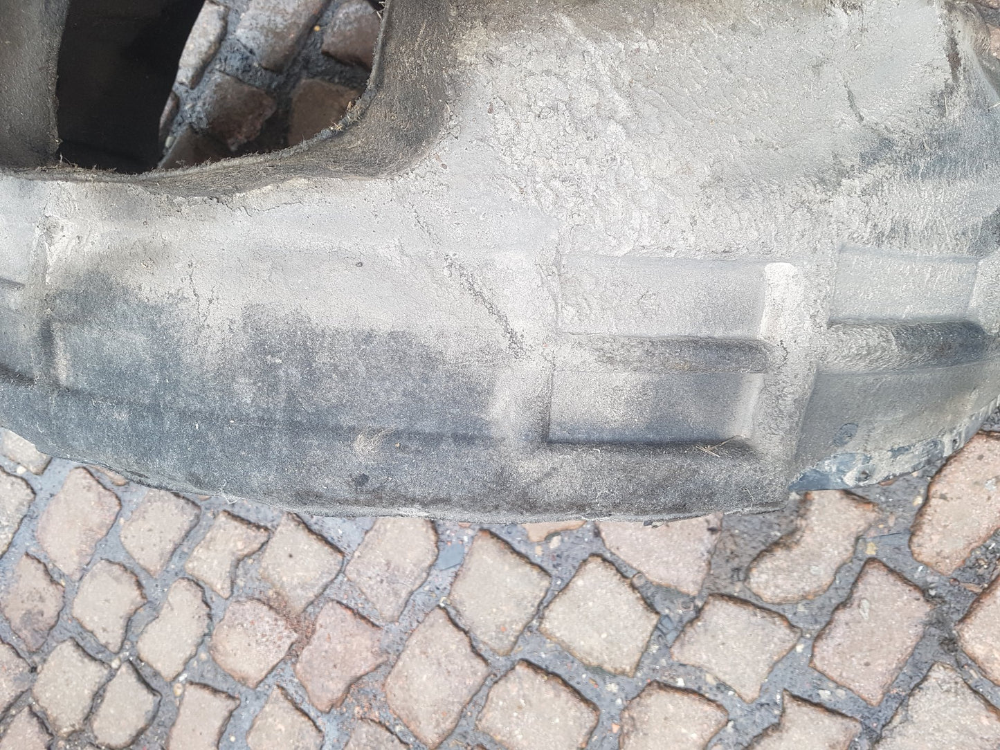 2011 - 2015 Volvo V60 I 157 Estate Right Front Guard Liner