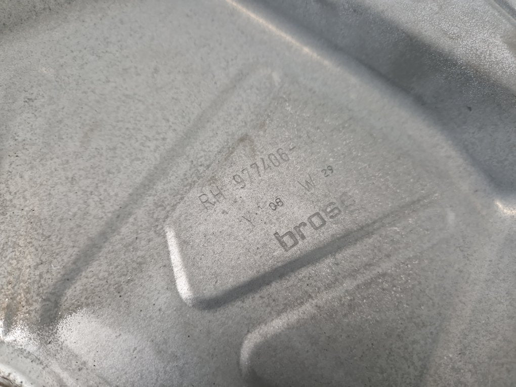 2004 - 2010 Volvo V50   Estate WINDOW REG (DRIVERS SIDE FRONT) 977406