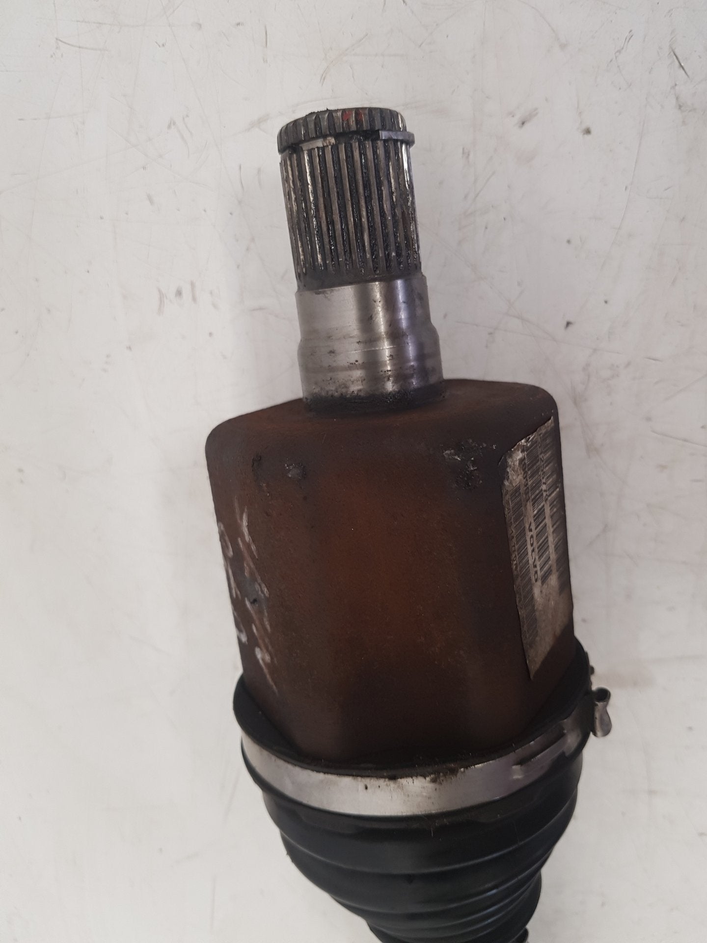 2007 - 2010 Volvo V70  Estate Left Front Drive Axle 31256779