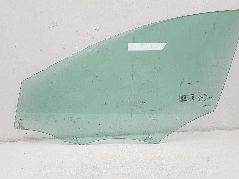 2012 - 2016 Volvo V40  Hatchback Left Front Door Window AS2