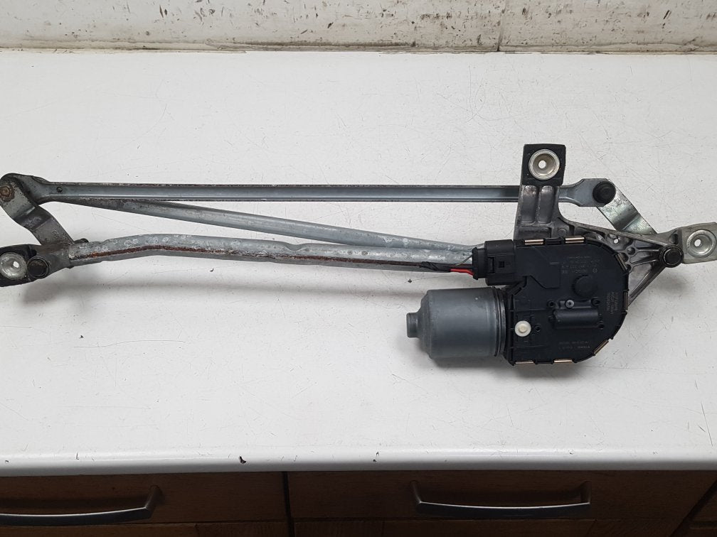 2010 - 2014 Volvo XC60  Estate WIPER MOTOR (FRONT) & LINKAGE 3397020953 30753514 1397220584