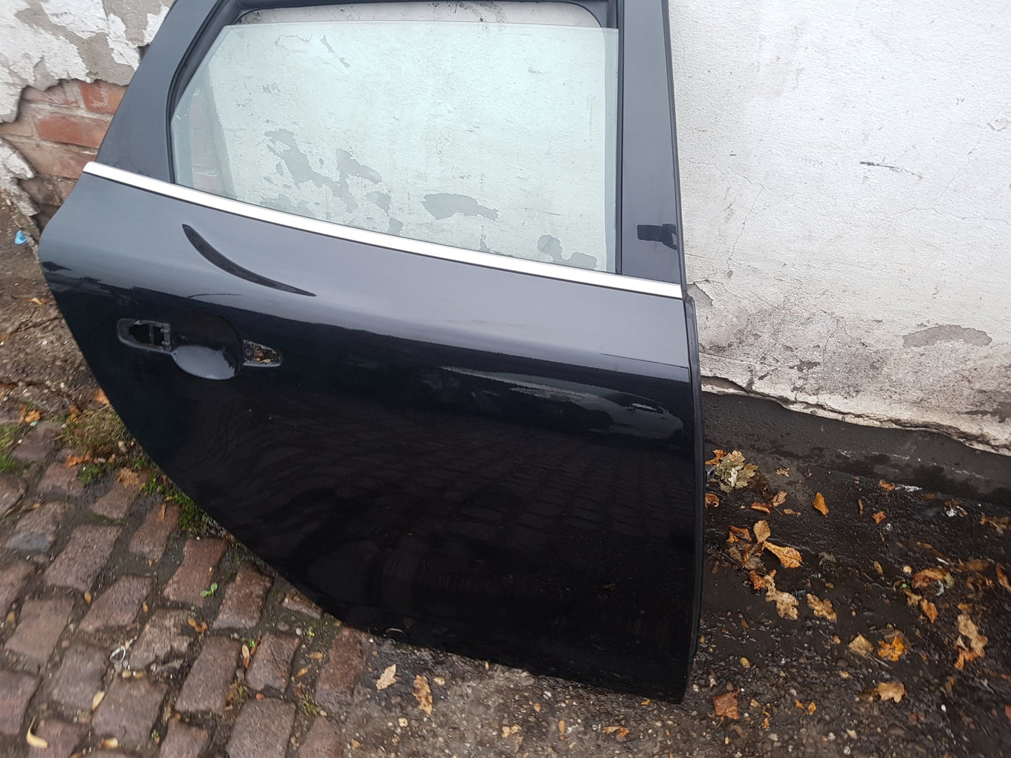 2012 - 2015 Volvo V40  Hatchback DOOR - (REAR DRIVER SIDE) 32351000