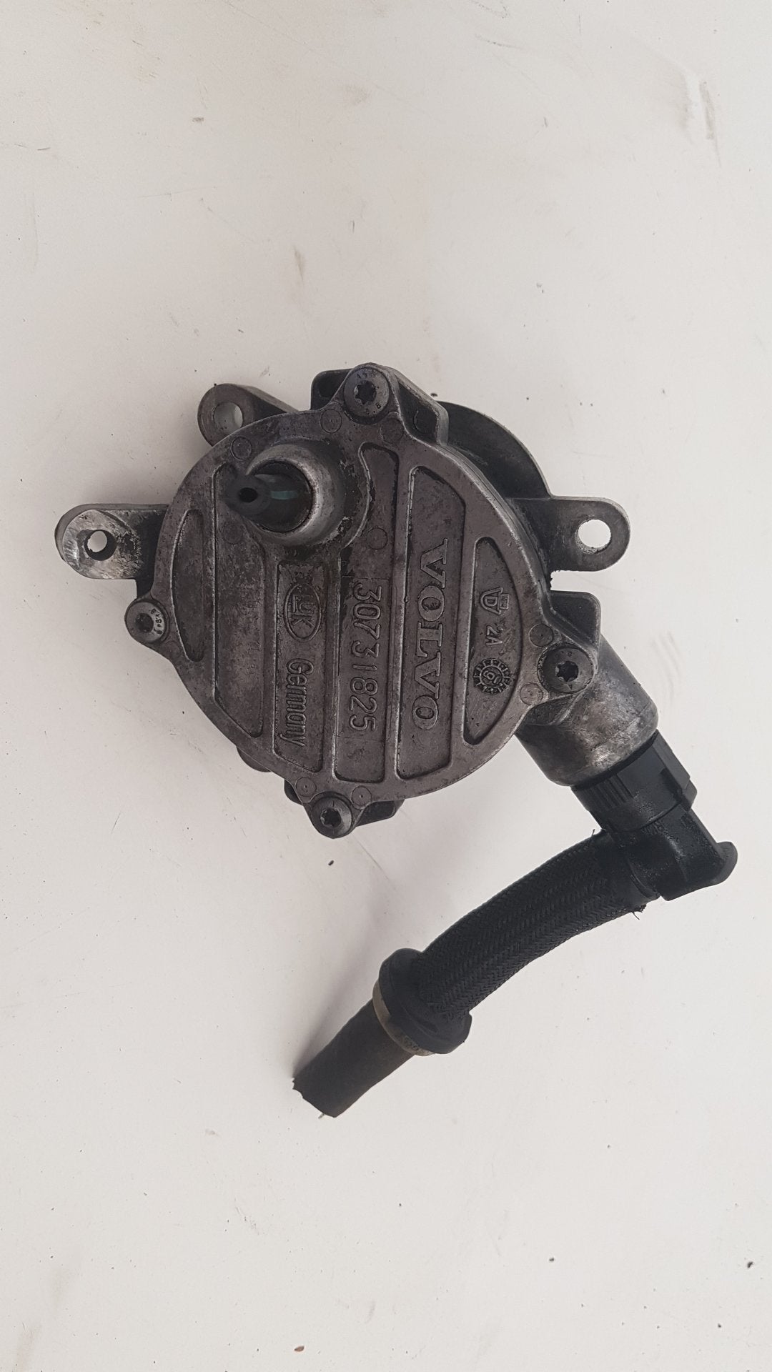 2000 - 2007 Volvo XC70  Estate Vacuum/Air Pump 30731825