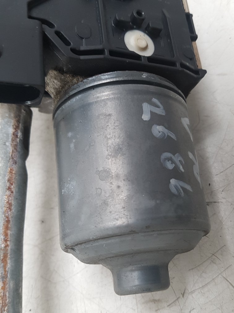 2008 - 2016 Volvo V70 III 135 Estate WIPER MOTOR (FRONT) & LINKAGE 30796359