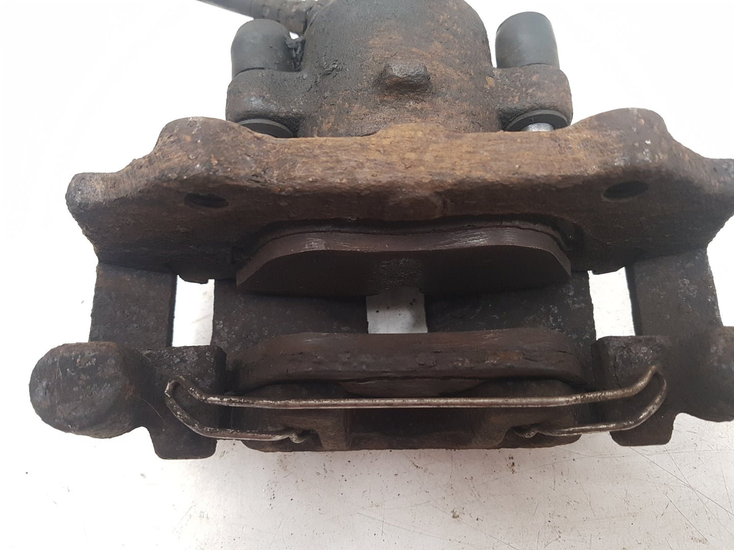 1992 - 1997 Volvo 850  Estate Left Front Caliper 3516840