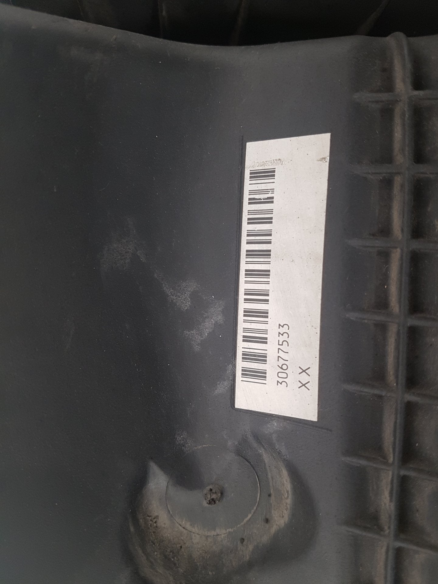 2007 - 2013 Volvo C70  Convertible Air Filter Box 30677533