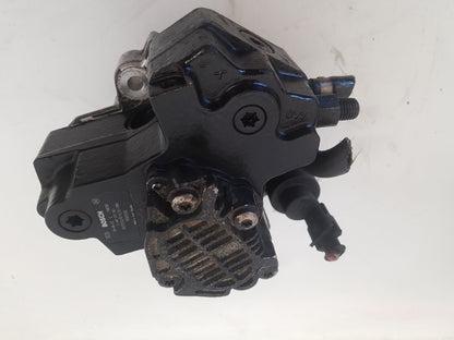 2004 Volvo XC90  Estate High Pressure Pump 8689591