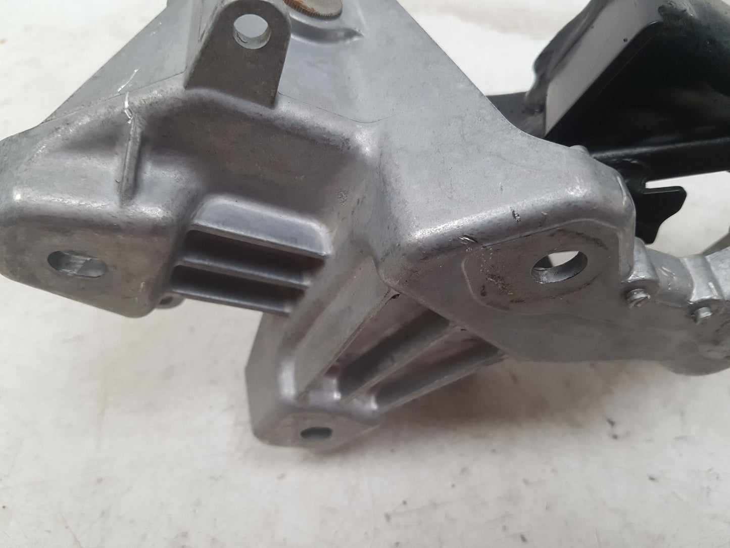2013 - 2015 Volvo V60  Estate Brake Pedal 31290373