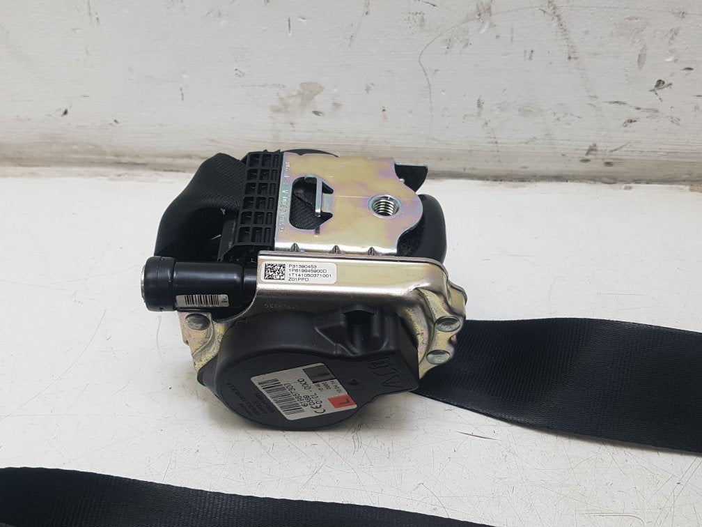 2012 - 2016 Volvo V40  Hatchback Left Front Seat Belt 31390453