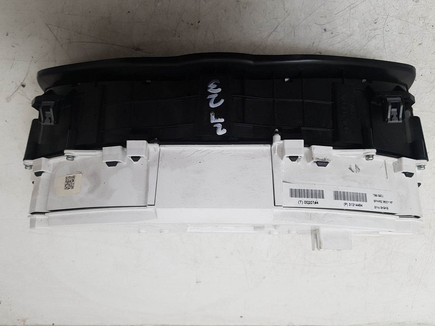 2013 - 2019 Volvo V40 III 525 Hatchback Instrument Cluster 31314484