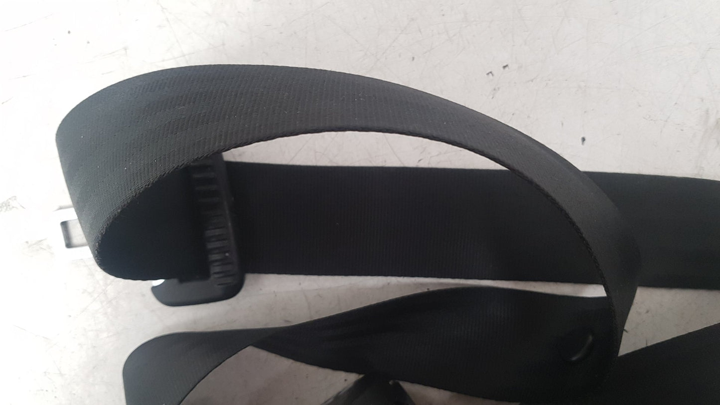 2004 - 2010 Volvo S40  Saloon Right Rear Seat belt 8639549