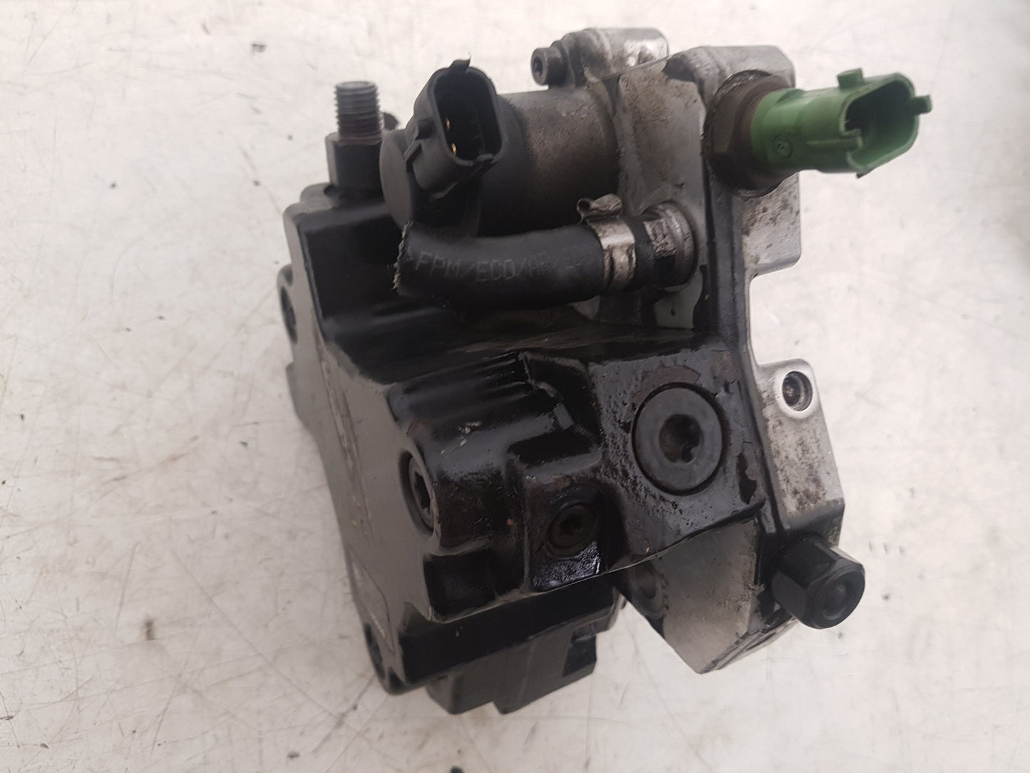 2011 - 2014 Volvo XC90  Estate High Pressure Pump 0 445 010 111