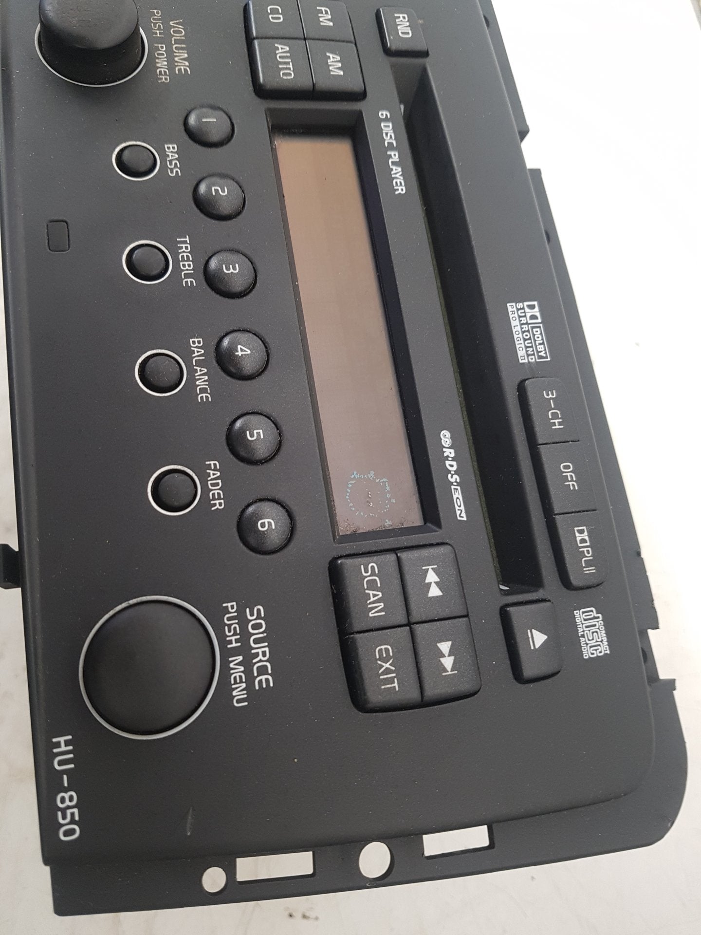 2004 - 2007 Volvo XC70  Estate RADIO AND CD PLAYER HU850