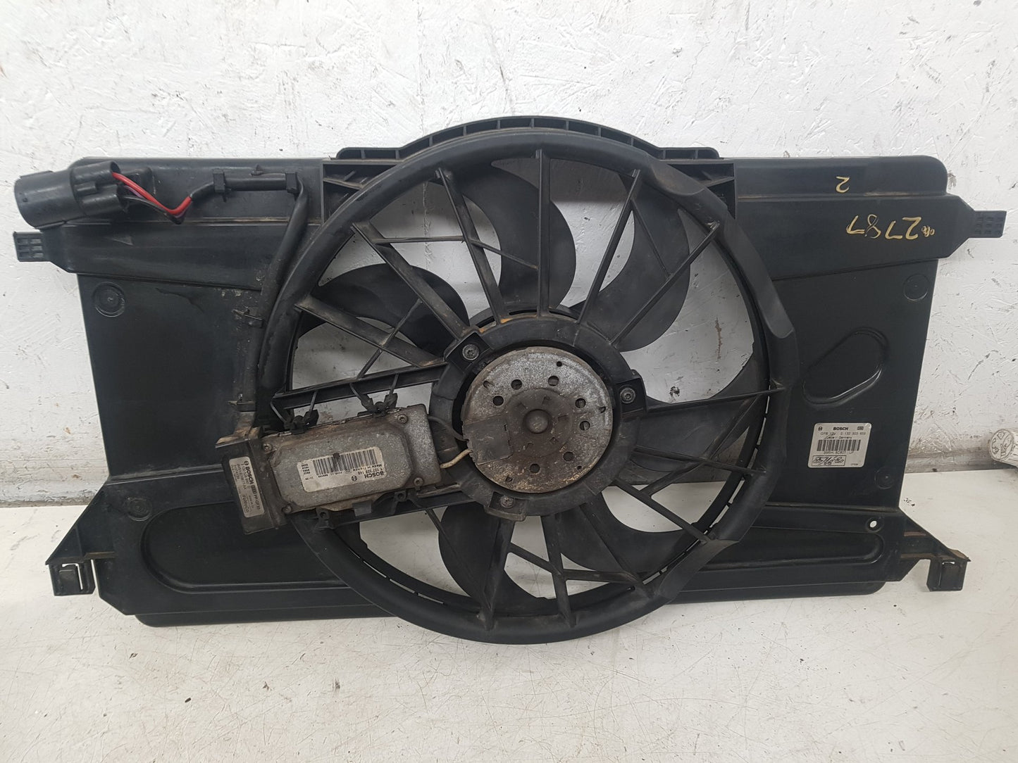 2004 - 2010 Volvo V50   Estate RADIATOR FAN & COWLING (A/C CAR) 3M5H-8C607-TA