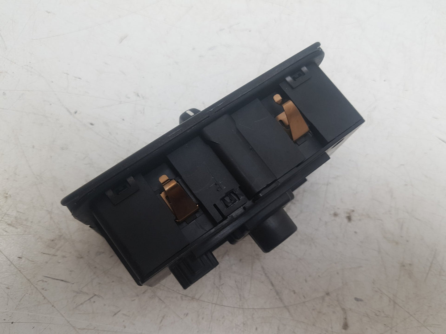 2010 - 2016 Volvo S80  Saloon Headlight Switch 30739415